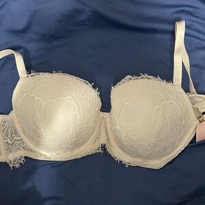 Victoria's Secret Cream Lace Bra